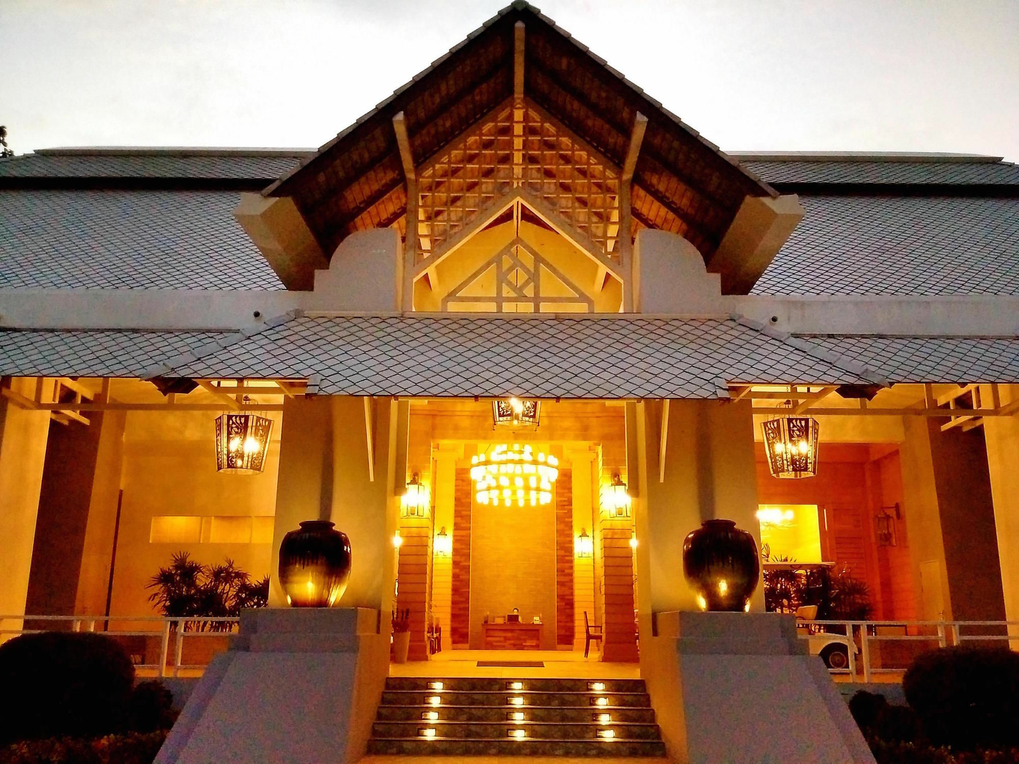 Vivo Bene Village Doi Saket Ngoại thất bức ảnh